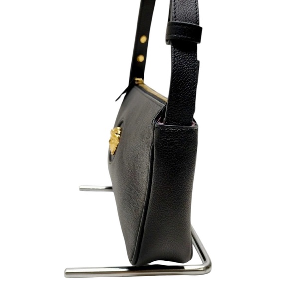✨🛍️ Versace Black Leather La Medusa Shoulder Bag - Picture 3 of 9